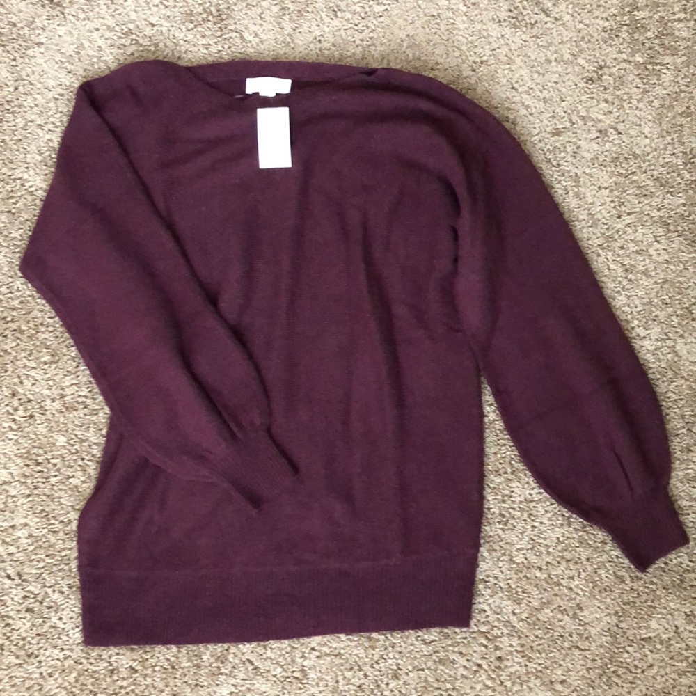 Maternity sweater size small